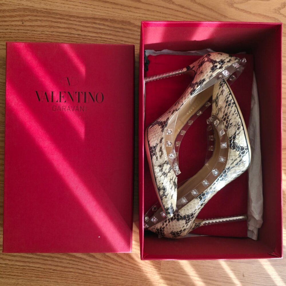 Valentino Garavani Rockstud Python Snakeskin pumps 39.5